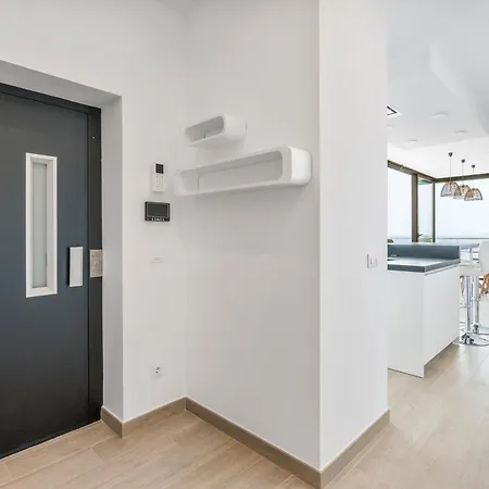 Level Mar روساس